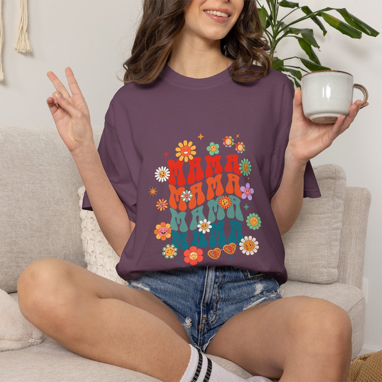 Mama Vibes Floral Retro T-Shirt
